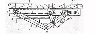 图示为一收放式折叠支架机构。该支架中的件1和5分别用木螺钉连接于固定台板1'和括动台板5'上，两者在