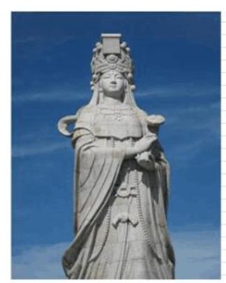 1、这张图是谁的雕像？（)A.龙母B.王母娘娘C.观音菩萨D.妈祖2、这个神像的诞日是什么时候？（)