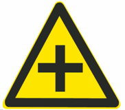 这个标志是何含义？ A. 十字交叉路口B. 环行交叉路口C. T型交叉路口D. Y型交叉路口这个标志