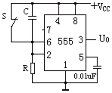 图是用555定时器组成的开机延时电路。若给定C=25μF、R=91kΩ、VCC=12V，试计算常闭开
