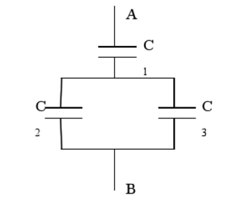 如图13－7连接三个电容器，C1=50μF，C2=30μF，C3=20μF。如图13-7连接三个电容