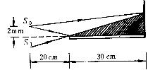 劳埃德镜干涉装置如图6—3所示，光源波长为720nm。求劳埃德镜的右边缘到第一条明纹的距离。    