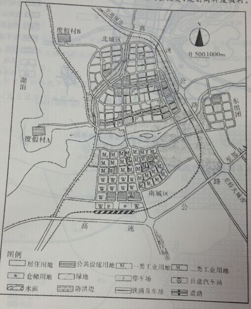 试题三（共l5分)图3所示为人口25万的某城市主城区总体规划示意图。该市的东、南有高速公路和铁路，南