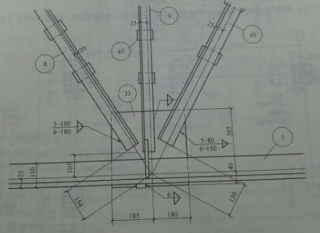 （四）某钢结构梯形屋架下弦的一个节点图如下所示，各杆件均采用双角钢组合形成，图中未注的焊脚尺寸均采用