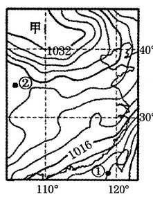 下图是东亚局部地区某日8点海平面气压分布图（单位：百帕）。读图回答下列小题。受甲天气系统的影响，我国
