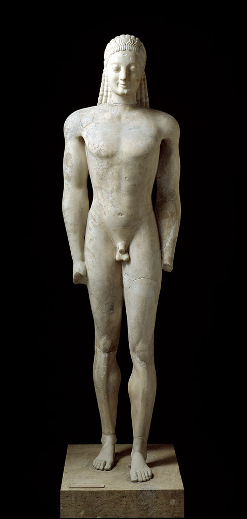 上图希腊雕塑正面直立僵硬状态，表情都带有千篇一律的微笑，称为_______。