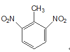 某二硝基甲苯的1H NMR谱图中，呈现一组单峰，一组二重峰，和一组三重峰，该化合物为