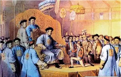 如图是英国漫画家吉尔雷创作的漫画《在北京朝廷接见外交使团》，该画于1792年9月出版，经常被引用以形